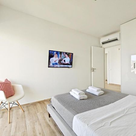 Costa Alimos By Verde Apartments Athens Exterior photo
